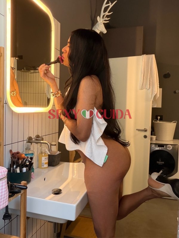 Giovanna close transe