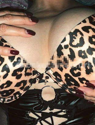 La milf della porta accanto  bella calma pas