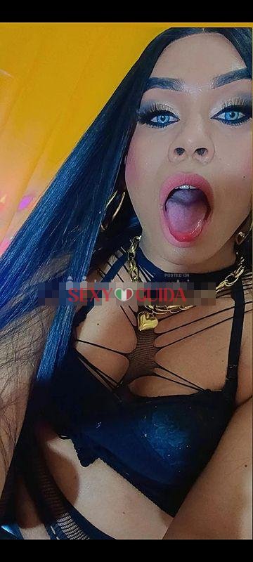 Moschiano sexy e calda