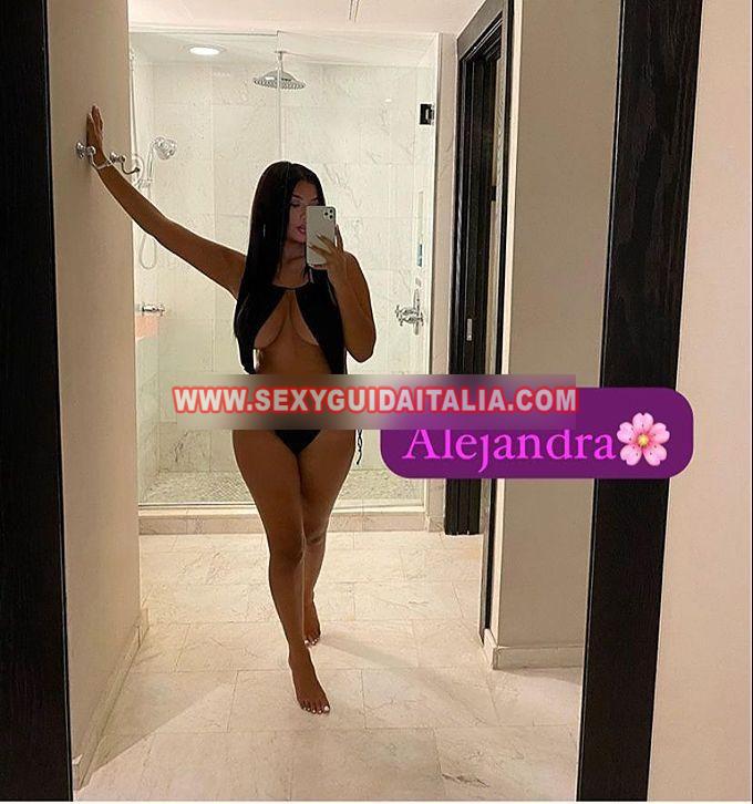 Alejandra splendida latina