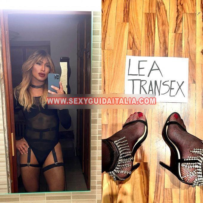 Trans lea hot
