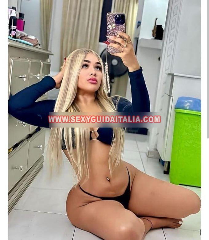 Elisa hot