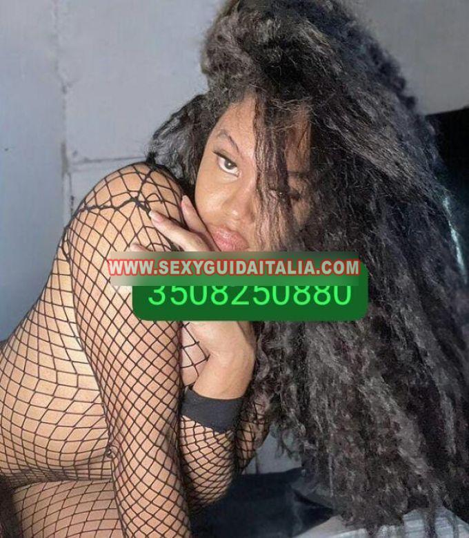Melany hot