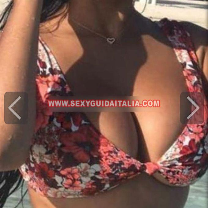 Anna sensuale