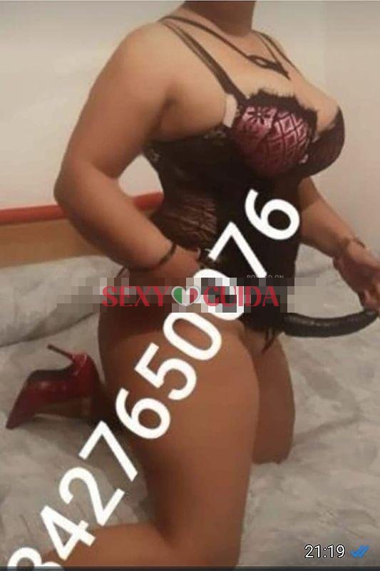 Bella donna con esperienza gentile e coccolona se