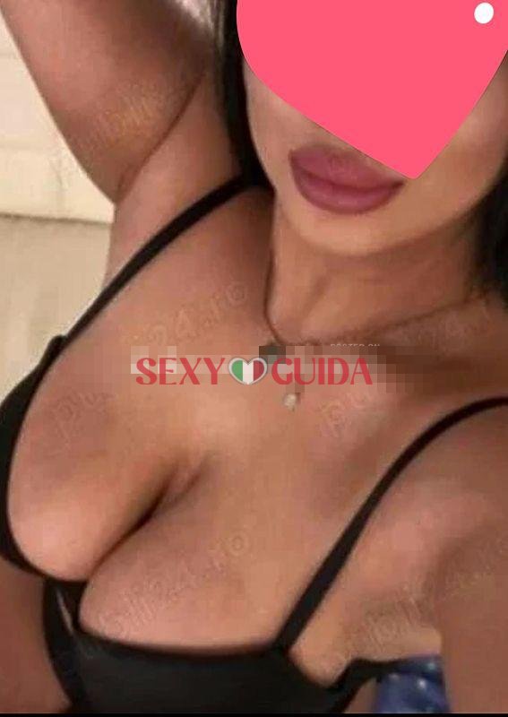 Andrea  piccante sensuale e senza fretta