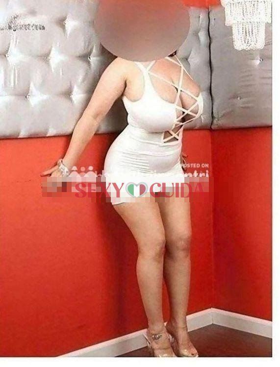 Nuova milf in zona  esperta e appassionata