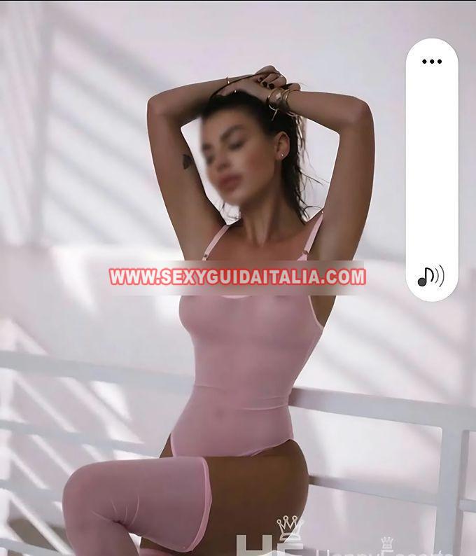 Serena sexy