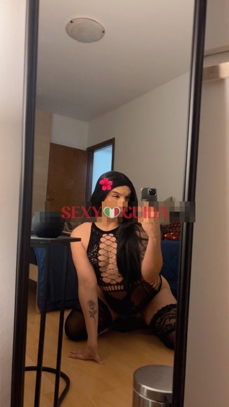 Mercenaria  bella femmina  atti