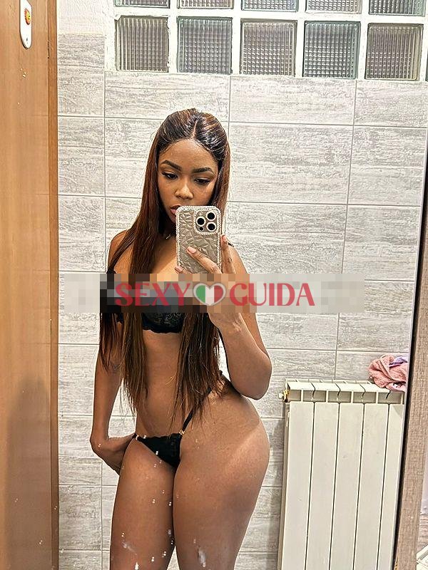 Prima volta a civitanova marche kandybe
