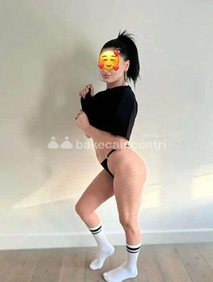 Rumena  ani amalia  foto reali