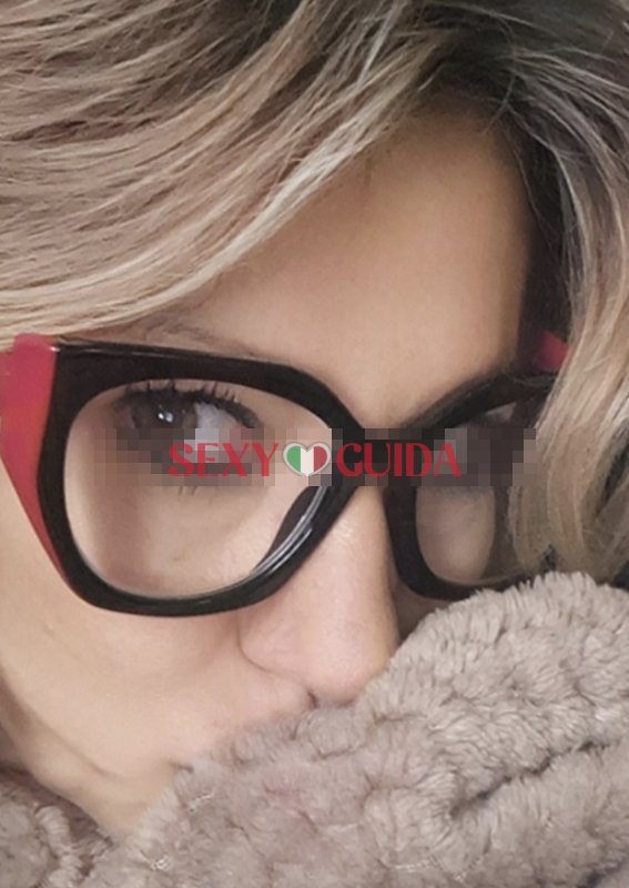 No stranieri pozzallo   stupenda milf   l