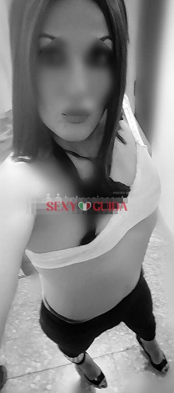 Massaggiatrice erotica travgirl
