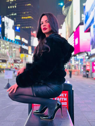 Sabrina morais international