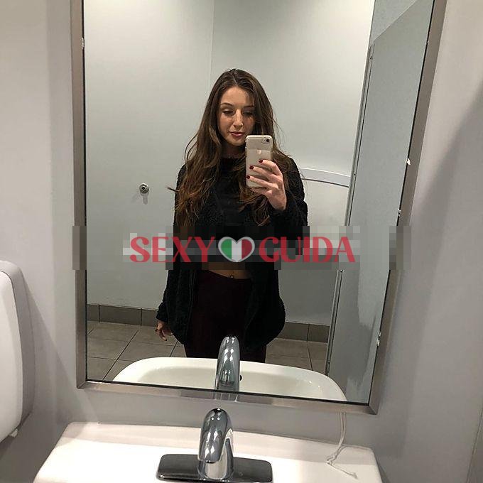 Chiama clara  sono francese e dis