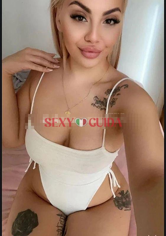 Solo per oggi donna formosa con curve mozzafiato