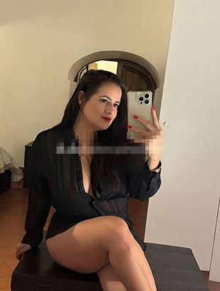 Luiza appena arrivata in italia  bellis