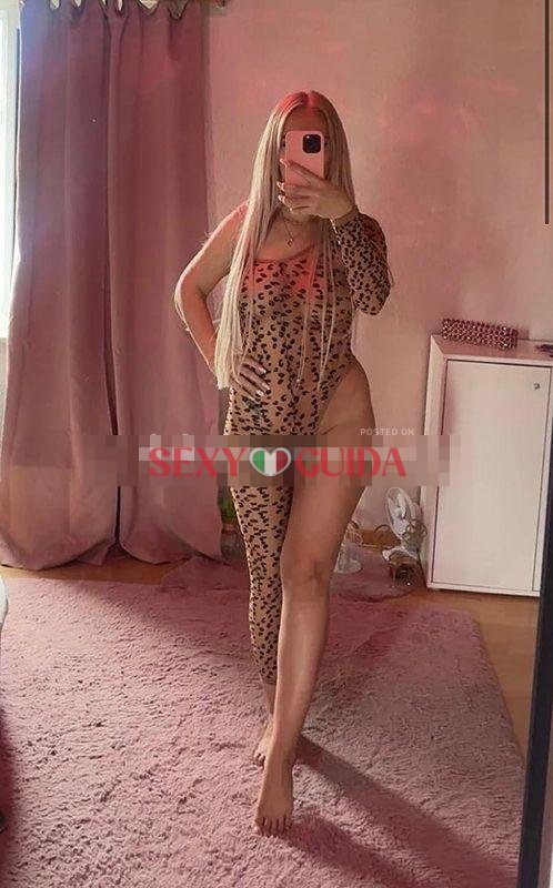 Nuova in citt vanessa  anni