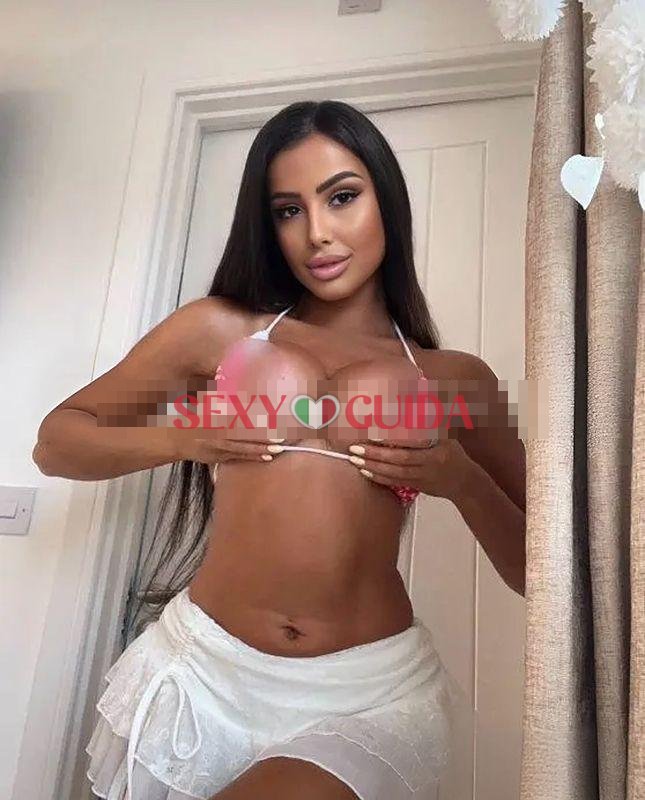 Marina  ragazza sensuale desideros