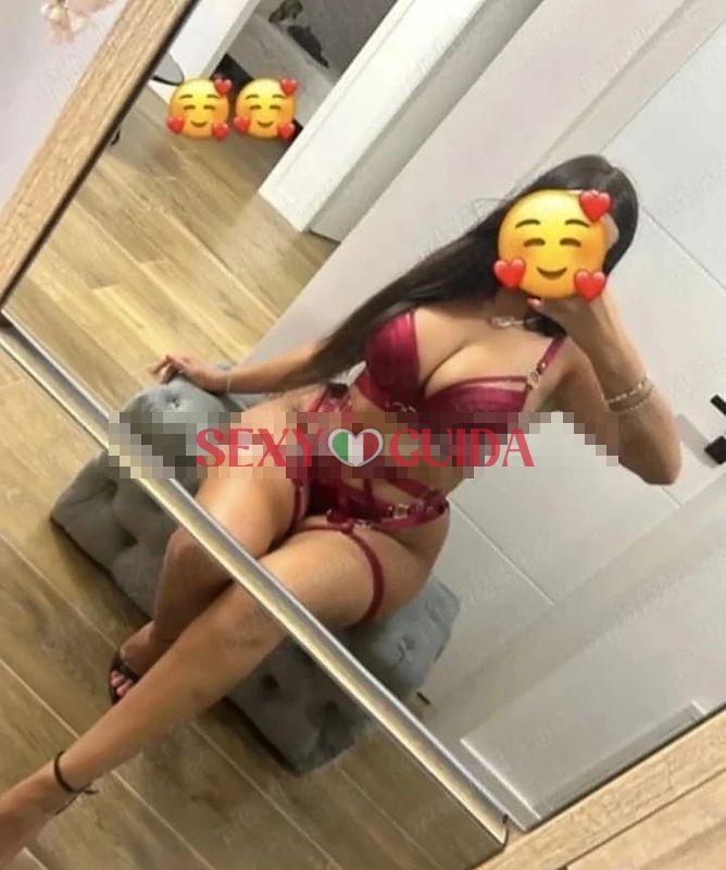 Battipaglia  laura  novit assoluta per poc