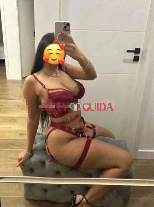 Battipaglia  laura  novit assoluta per poc